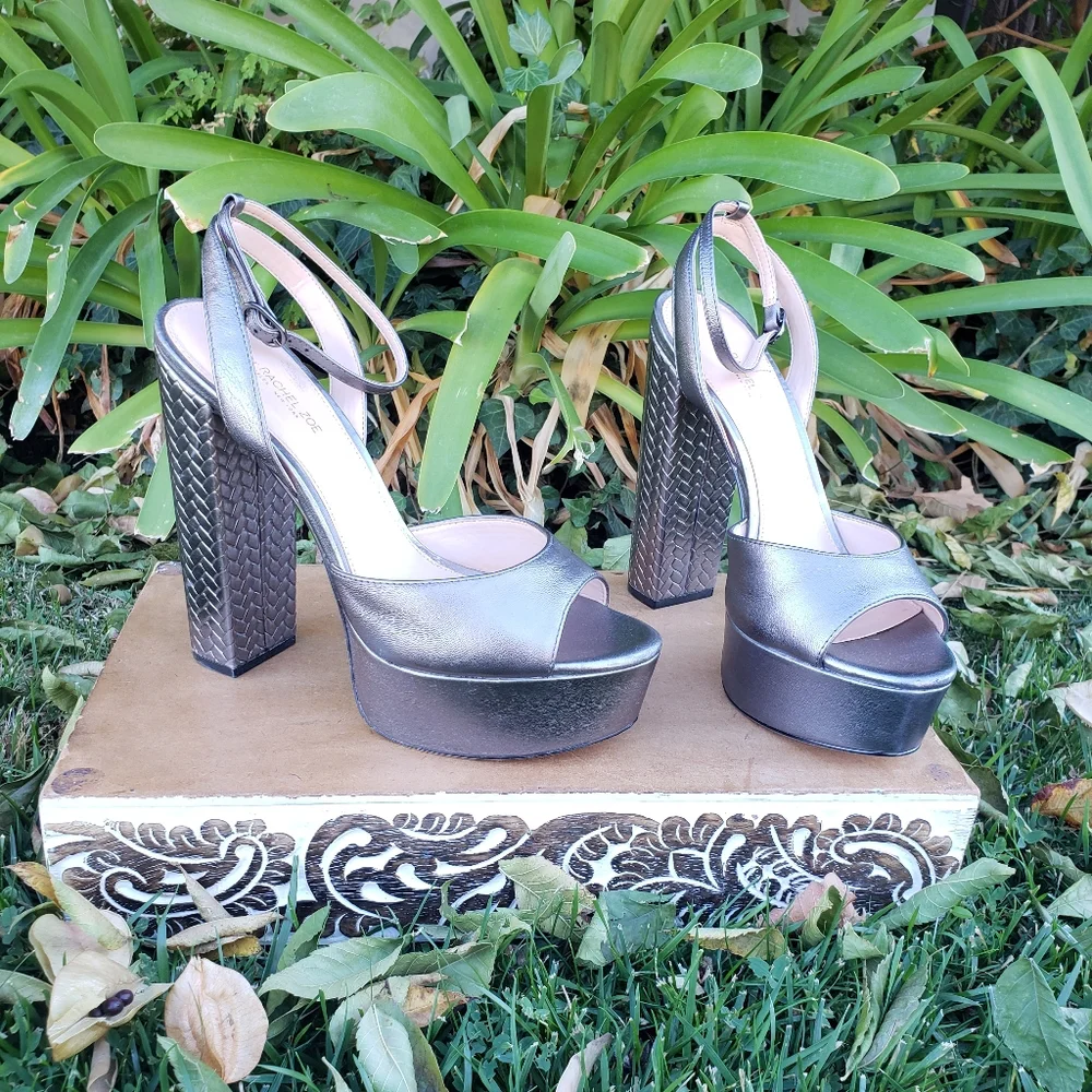 NWOB Rachel Zoe Metallic Gray Platform Sandals
